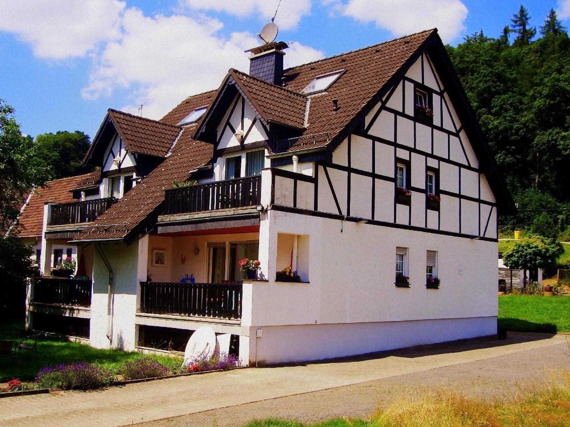 Gemuetliche Ferienwohnung In Frohnhofen Mit Garten Eichenbach Exteriér fotografie